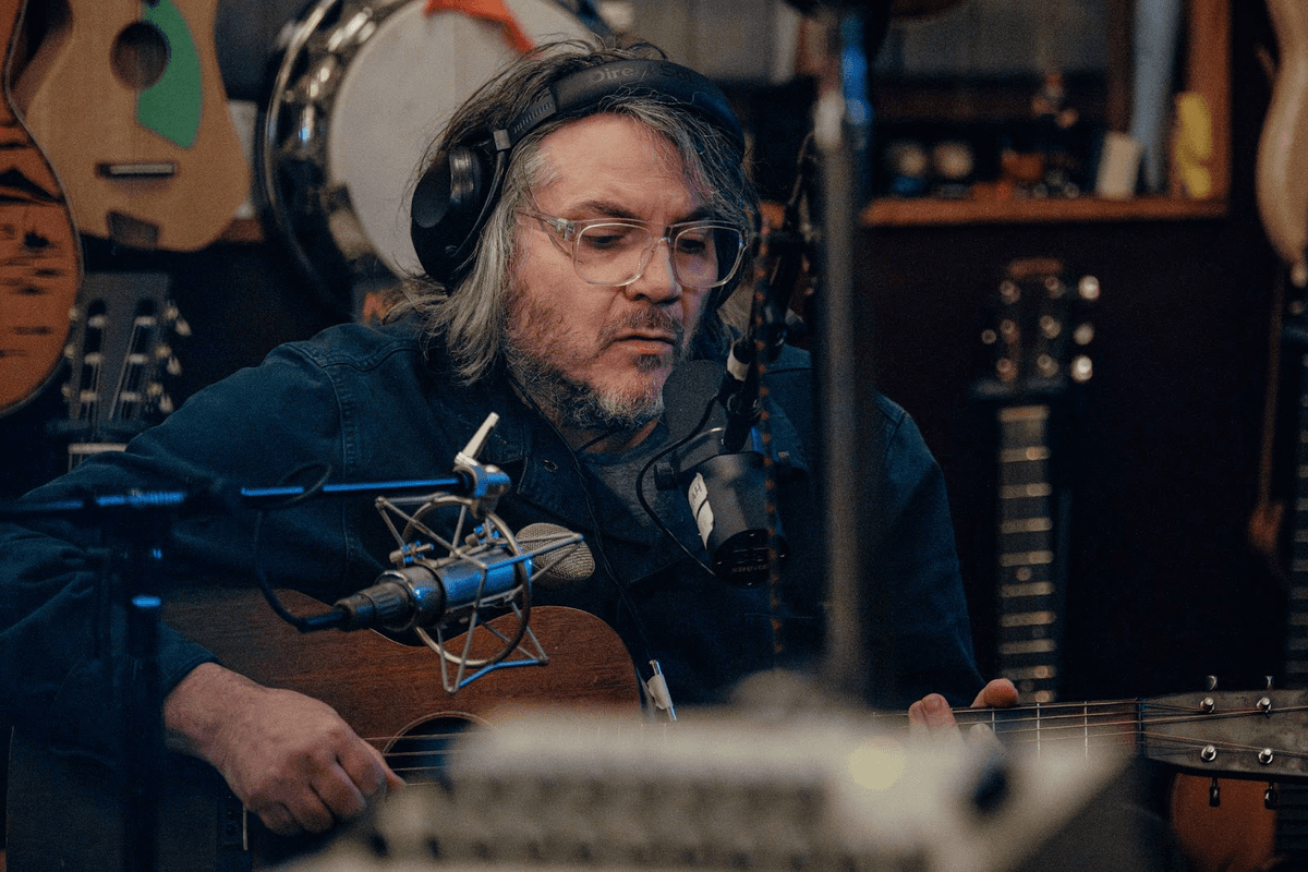 Jeff Tweedy Remains in Motion - The Ringer